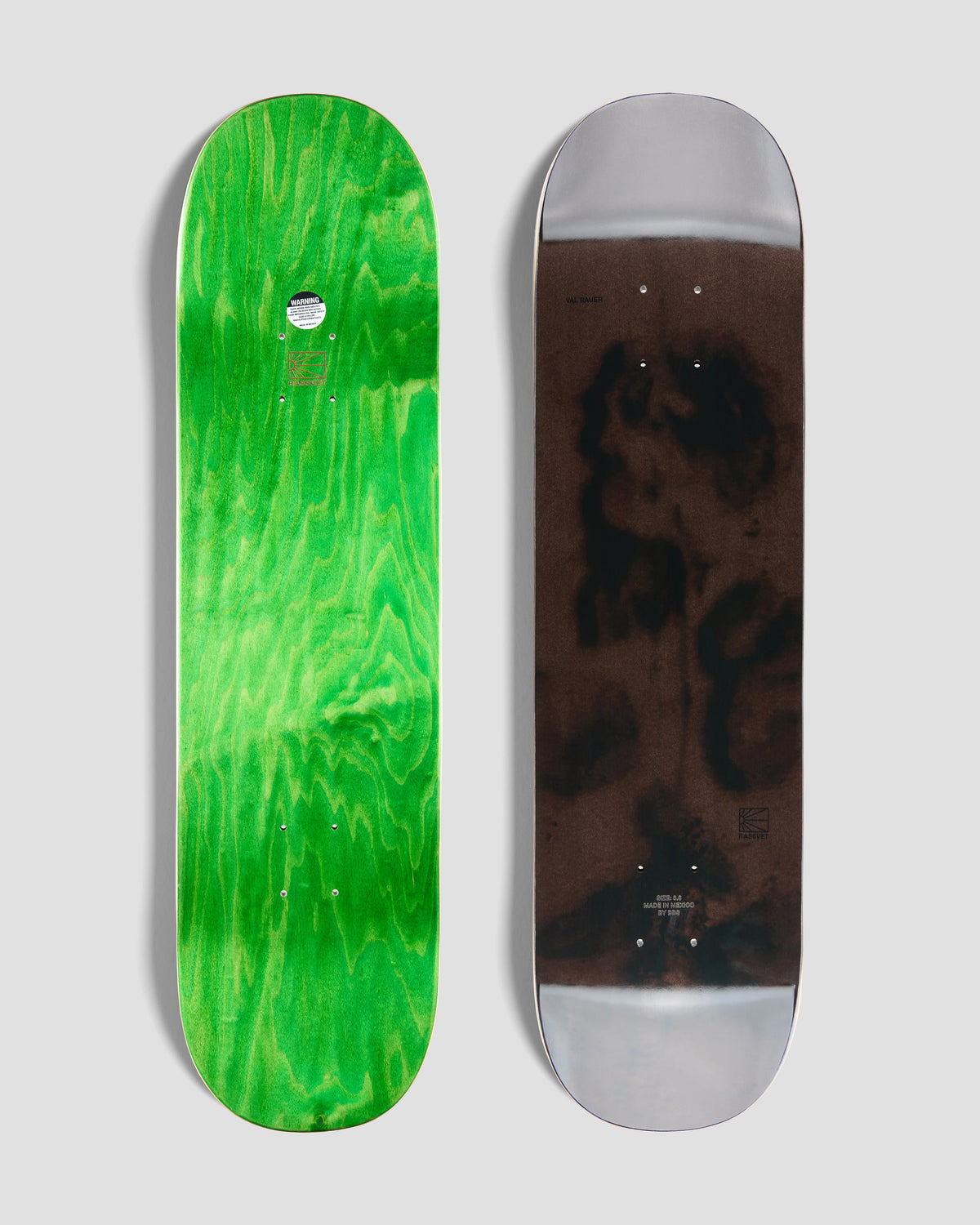 Planche de skateboard RASSVET Bauer en bois unisexe de 8.3 pouces, finition marron, vue de face.