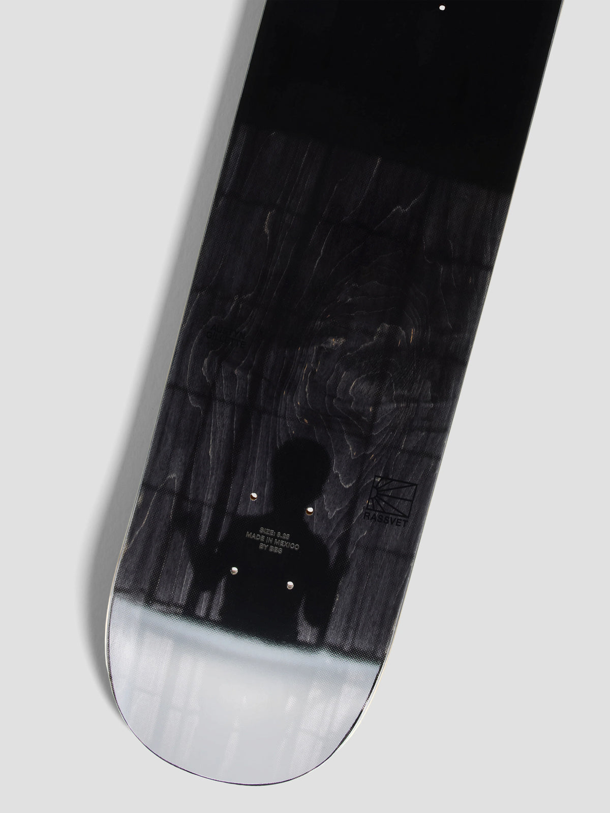 Gilette de planche de surf unisexe RASSVET en bois, finition jaune, pour skateboard ou longboard, vue en gros plan.