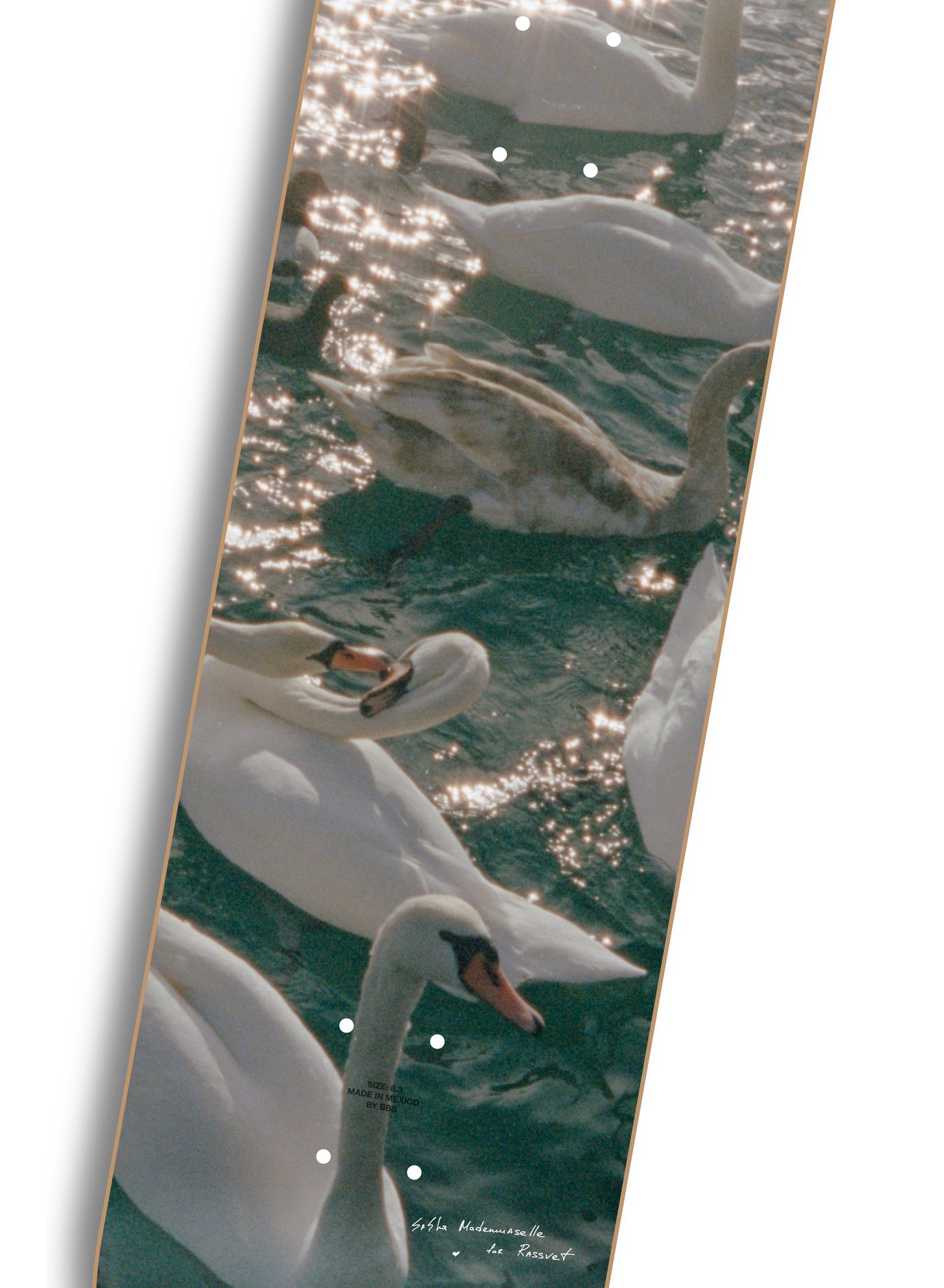Planche de skate RASSVET Bauer Mademoiselle Deck 8.3 avec design multicolore, vue de dessus, illustration artistique.
