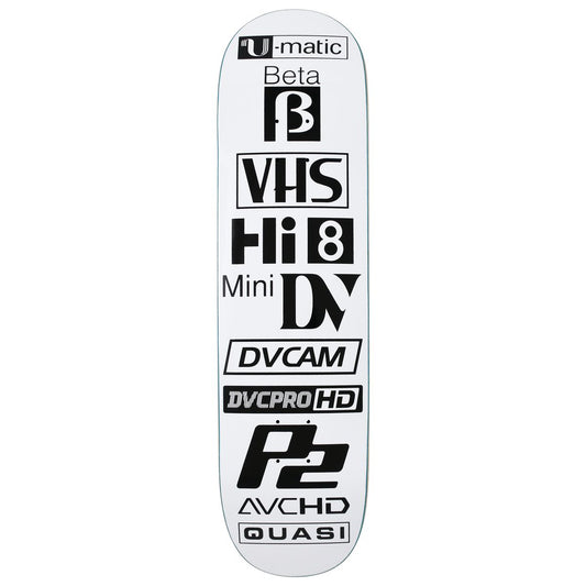 Planche de skateboard Quasi Formats deck de 8,25 pouces, vue de face avec graphismes colorés et logo Quasi visible.