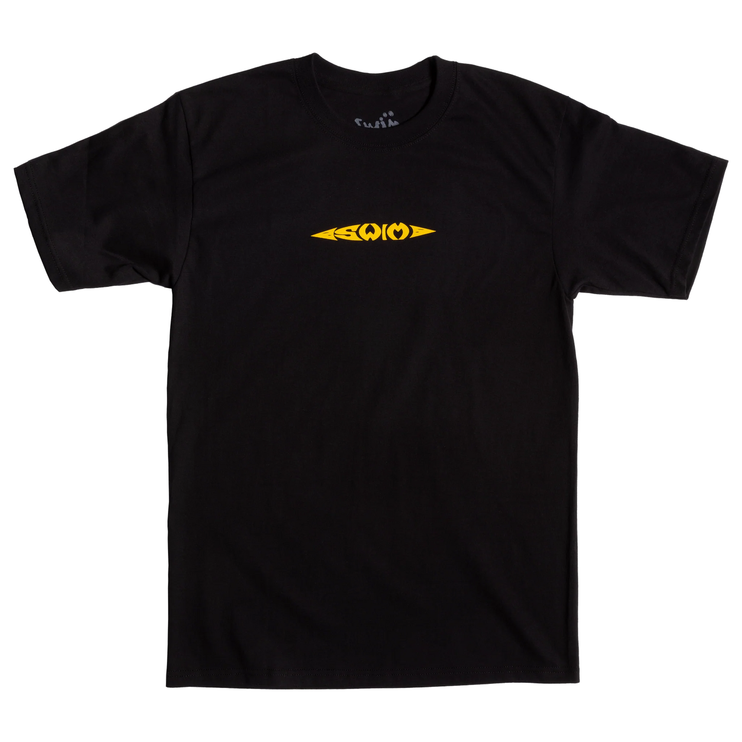 T-shirt noir SWIM skateboards avec logo tribal, coupe classique et design simple, idéal pour un style décontracté et urbain.