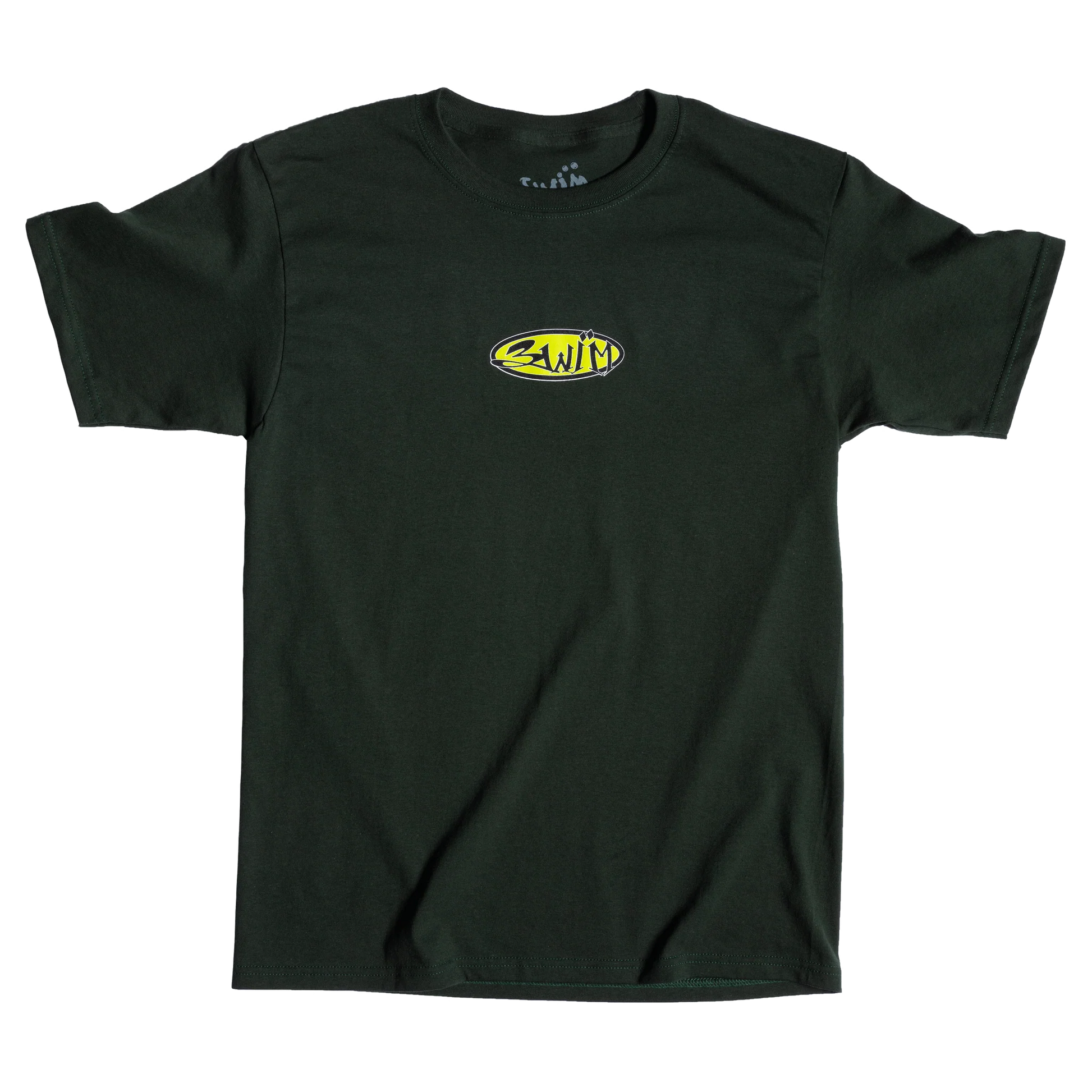 Tee SWIM skateboards SWIM11 avec logo graphique, couleur noire, porté sur mannequin, style décontracté, coton confortable.