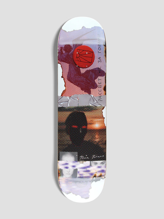 Planche de deck RASSVET Titaev 8.3 en bois pour unisexe, design multi-color, vue de dessus.