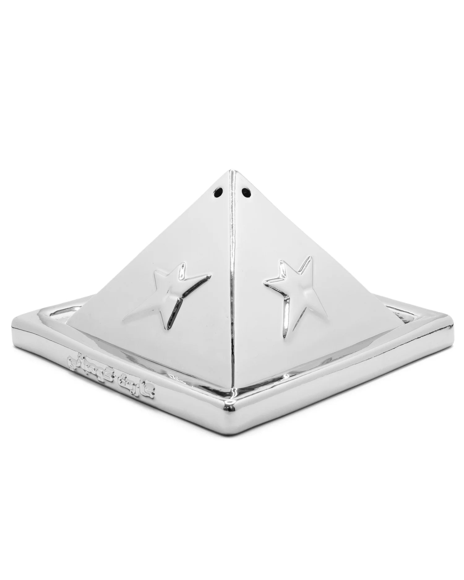Chambre à encens Pyramid Carpet, accessoire en céramique pour brûler de l'encens, avec design pyramidal élégant.